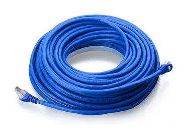 Le câble bleu de ftp Cat6A, adapté la longueur aux besoins du client 4 paires a tordu le câble protégé